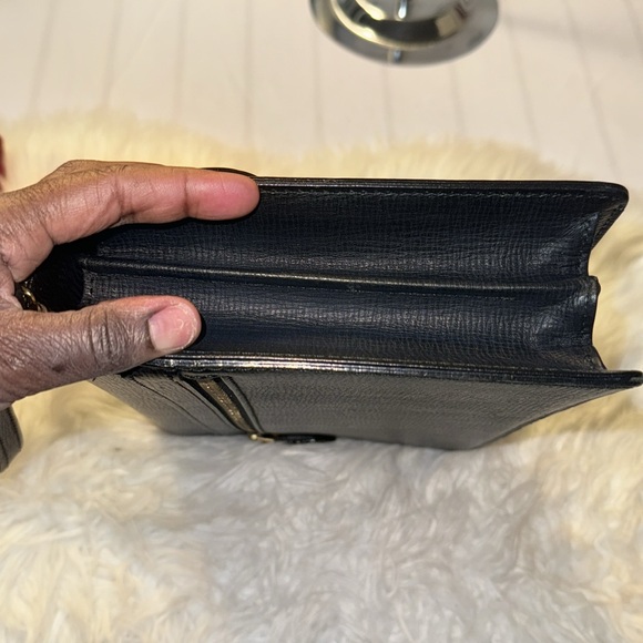 Burberrys London Burberrys Bag Vintage EUC, key not included - Picture 10 of 12